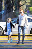 PEOPLE - Jennifer Garner mit den Kids in Brentwood unterwegs