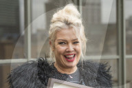 PEOPLE - Kim Wild zeigt ihr Nackt-Selbstportrait in London