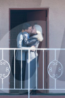 PEOPLE - Lady Gaga 'kuntscht' auf dem Filmset von 'American Horror Story'