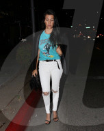 PREMIUM EXCLUSIVE Kourtney Kardashian all smiles at La Scalia