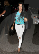 PREMIUM EXCLUSIVE Kourtney Kardashian all smiles at La Scalia