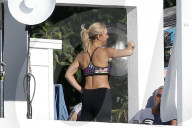 PEOPLE - Kate Hudson posiert für eine Fabletics Malibu Fotosession