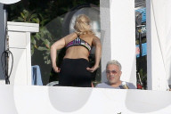 PEOPLE - Kate Hudson posiert für eine Fabletics Malibu Fotosession