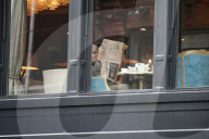 EXKLUSIV - Bob Geldoff gönnt sich ein quick Breakfast in Dublin