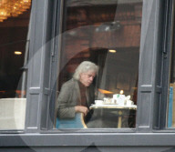 EXKLUSIV - Bob Geldoff gönnt sich ein quick Breakfast in Dublin