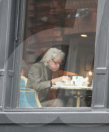EXKLUSIV - Bob Geldoff gönnt sich ein quick Breakfast in Dublin