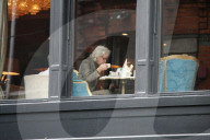 EXKLUSIV - Bob Geldoff gönnt sich ein quick Breakfast in Dublin