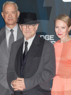 PEOPLE - Promis bei der 'Bridge of Spies' Filmpremiere in Berlin