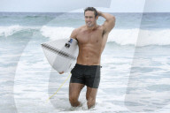PEOPLE - Spencer Matthews steigt in Queensland aus den Fluten