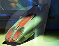 FEATURE - 'Bond in Motion' Ausstellung in London