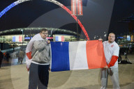 NEWS - England gegen Frankreich: Englische Fans singen die Marseillaise