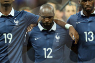 NEWS - England gegen Frankreich: Englische Fans singen die Marseillaise