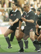 PEOPLE -  Rugbystar: Jonah Lomu stirbt überraschend mit 40 Jahren