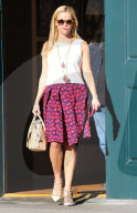 PEOPLE - Stylish: Reese Witherspoon in West Hollywood