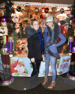 PEOPLE - Promis an der Eröffnung des 'Winter Wonderlands' in London