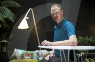 STUDIO - Radrennfahrer Chris Froome posiert in London