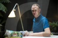 STUDIO - Radrennfahrer Chris Froome posiert in London