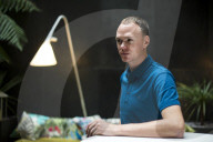 STUDIO - Radrennfahrer Chris Froome posiert in London