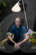 STUDIO - Radrennfahrer Chris Froome posiert in London