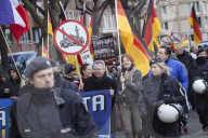 NEWS - Pro NRW Demonstration gegen Islam in Köln