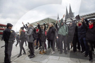 NEWS - Pro NRW Demonstration gegen Islam in Köln