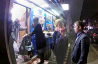 PEOPLE - Grossandrang: Wenn Lady Gaga in Camden Bier einkauft