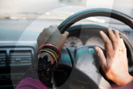 REPORTAGE - Pionierinnen: Frauen lernen Taxi-Chauffeuse in Indien
