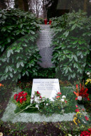 NEWS - Hier ruht Helmut Schmidt in Hamburg