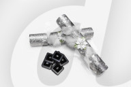 FEATURE - Christmas Crackers mit Diamanten