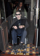 EXKLUSIV - Shane MacGowan im Rollstuhl an der U2 After Party 