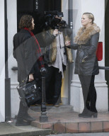 PEOPLE - Kerry Katona bei Dreharbeiten in London