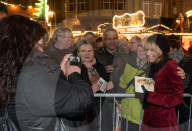PEOPLE - Unser Schätzchen Francine Jordi eröffnet den Weihnachtsmarkt in Frankfurt