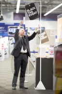 NEWS - 'Black Friday' in Grossbritannien