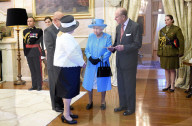 PEOPLE - Malta: Die Queen mit Philip in Valletta unterwegs