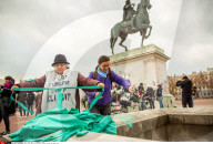 NEWS - Lyon: Menschenkette gegen den Klimawandel