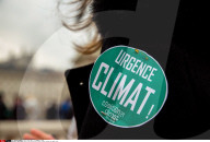 NEWS - Lyon: Menschenkette gegen den Klimawandel