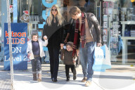 PEOPLE - Rachel Zoe mit ihren 3 'Boys' unterwegs'