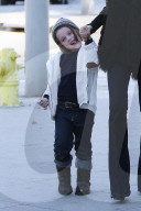 PEOPLE - Rachel Zoe mit ihren 3 'Boys' unterwegs'