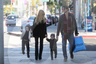 PEOPLE - Rachel Zoe mit ihren 3 'Boys' unterwegs'
