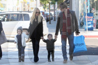 PEOPLE - Rachel Zoe mit ihren 3 'Boys' unterwegs'