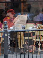 EXKLUSIV - Bob Geldof mit einer 'Mystery Blonde' in Chelsea