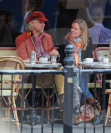 EXKLUSIV - Bob Geldof mit einer 'Mystery Blonde' in Chelsea