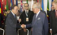NEWS - Prinz Charles und Francois Hollande treffen sich in Malta