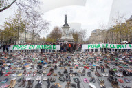 NEWS - Tausend Schuhe gegen die Klimaerwärmung
