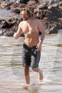 EXKLUSIV - Gabriel Aubry mit Nahla am Beach auf Hawaii