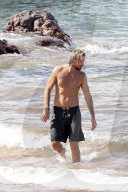 EXKLUSIV - Gabriel Aubry mit Nahla am Beach auf Hawaii