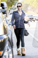 PEOPLE - Lea Michele in Brentwood unterwegs