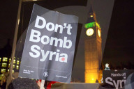 NEWS - Grossbritannien: Proteste gegen die Bombardierung von Syrien
