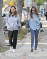 PEOPLE - Jennifer Garner ungeschminkt mit ihren Kindern unterwegs