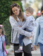 PEOPLE - Jennifer Garner ungeschminkt mit ihren Kindern unterwegs
